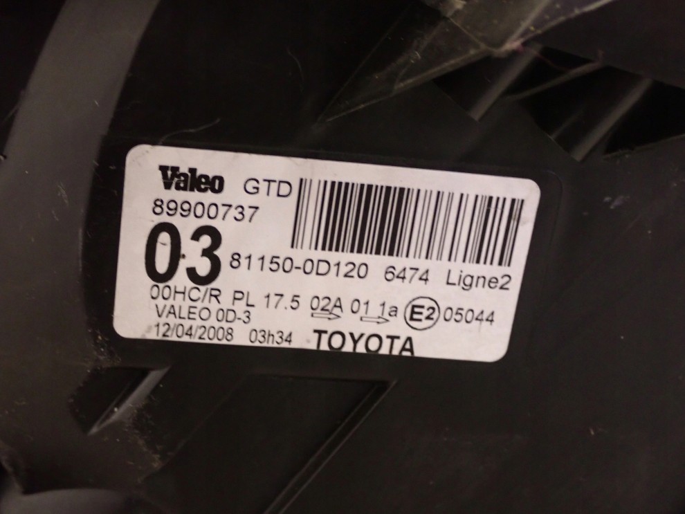 YARIS II 06-09 LAMPA PRZEDNIA LEWA REFLEKTOR EUROPA 10/10