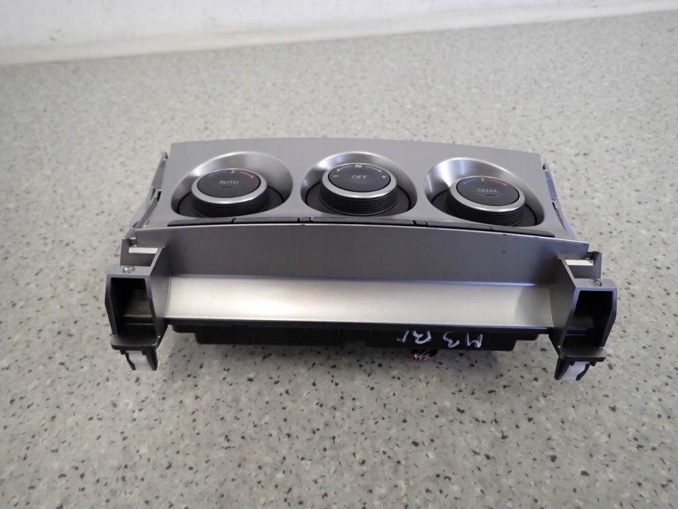 MAZDA 3 MAZDA3 BL 08- PANEL STEROWANIA NAWIEWEM AUTOMAT 4/7