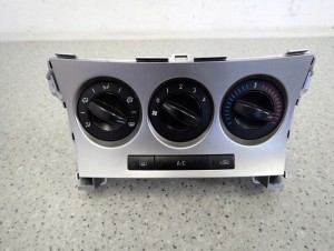 MAZDA 3 MAZDA3 BL 08- PANEL STEROWANIA NAWIEWEM MANUAL 1/8 MINIATURA