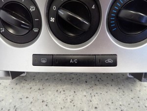 MAZDA 3 MAZDA3 BL 08- PANEL STEROWANIA NAWIEWEM MANUAL 4/8 MINIATURA