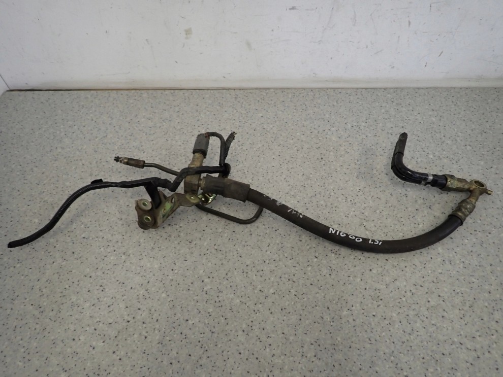 NISSAN ALMERA N16 00-03 1.5i 1.8i PRZEWÓD WSPOMAGANIA 1/4