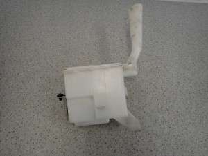 SUZUKI ALTO NISSAN PIXO 09- ZBIORNICZEK ZBIORNIK SPRYSKIWACZA POMPKI