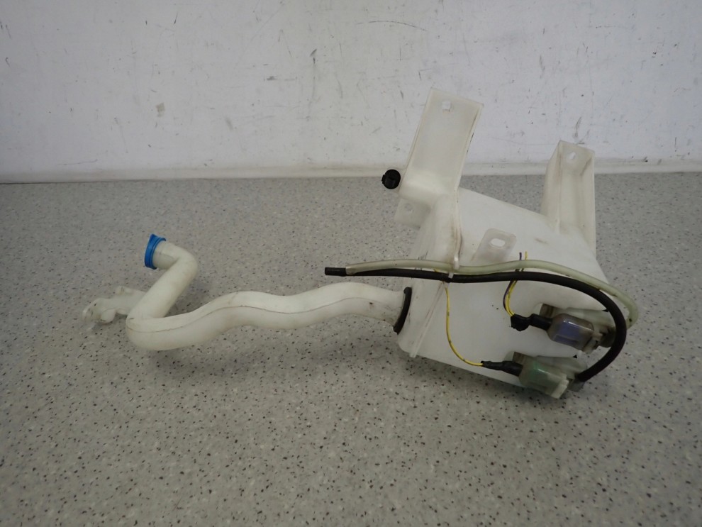 SUZUKI SWIFT 05-10 ZBIORNICZEK PŁYNU DO SPRYSKIWACZY 1/5