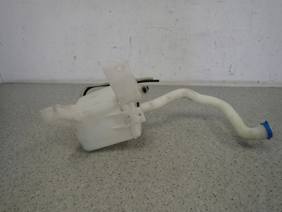 SUZUKI SWIFT 05-10 ZBIORNICZEK PŁYNU DO SPRYSKIWACZY 3/5