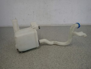 SUZUKI SWIFT 05-10 ZBIORNICZEK PŁYNU DO SPRYSKIWACZY 5/5 MINIATURA