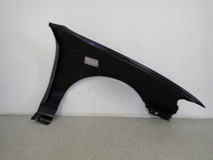 HYUNDAI ACCENT 94-97 BŁOTNIK PRZEDNI LEWY NOWY 6/6 MINIATURA