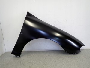 HYUNDAI ELANTRA 96-97 BŁOTNIK PRZEDNI PRAWY NOWY 1/6 MINIATURA