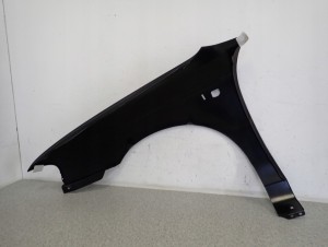 SUZUKI BALENO 95-99 BŁOTNIK PRZEDNI PRAWY NOWY 4/5 MINIATURA