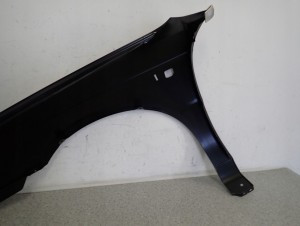 SUZUKI BALENO 95-99 BŁOTNIK PRZEDNI PRAWY NOWY 5/5 MINIATURA