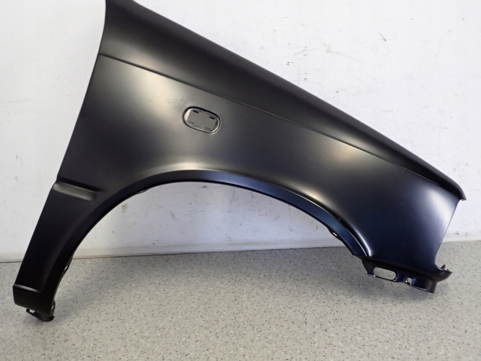 SUZUKI ALTO 88-94 BŁOTNIK PRZEDNI PRAWY NOWY 2/5