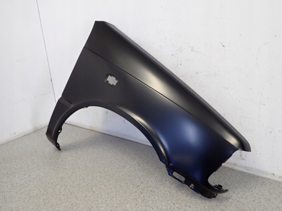 SUZUKI ALTO 88-94 BŁOTNIK PRZEDNI PRAWY NOWY 3/5