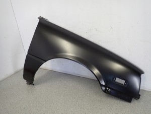 SUZUKI SWIFT 87-89 BŁOTNIK PRZEDNI PRAWY NOWY 2/5 MINIATURA