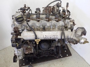 HYUNDAI i30 KIA CEED 06-09 1.6 CRDI DIESEL SILNIK MOTOR 2/10 MINIATURA