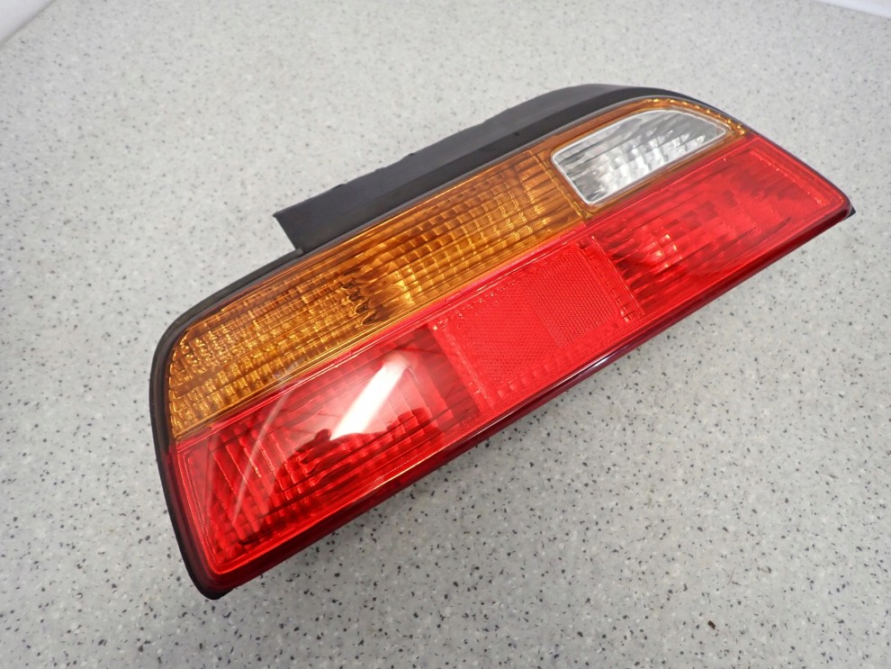 HONDA LEGEND COUPE 92-96 LAMPA TYLNA LEWA 3/6