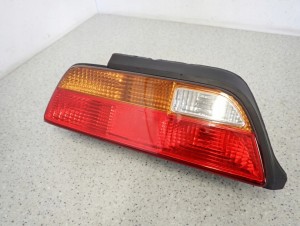 HONDA LEGEND COUPE 92-96 LAMPA TYLNA LEWA 4/6 MINIATURA