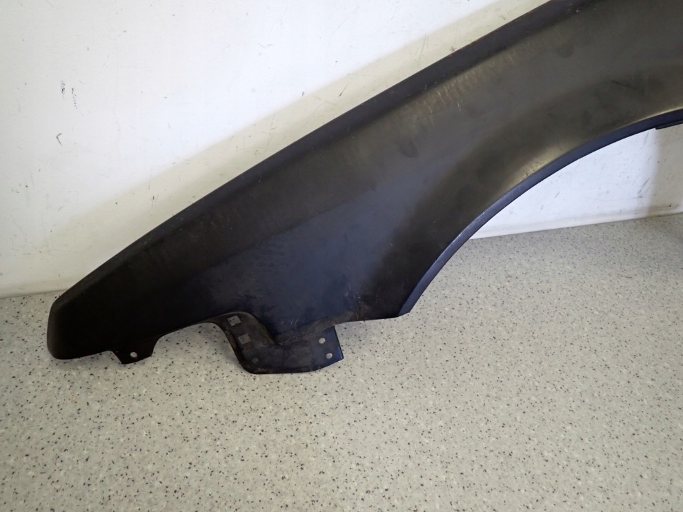 HONDA ACCORD II SEDAN 82-85 BŁOTNIK PRZEDNI LEWY 2/7