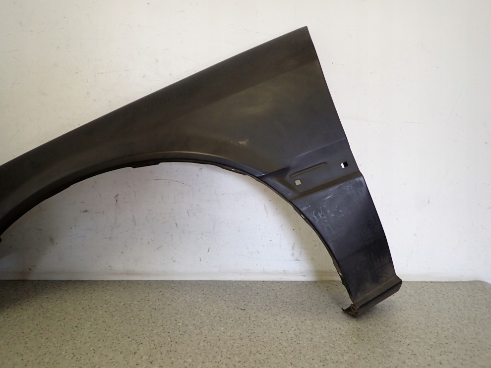 HONDA ACCORD II SEDAN 82-85 BŁOTNIK PRZEDNI LEWY 3/7