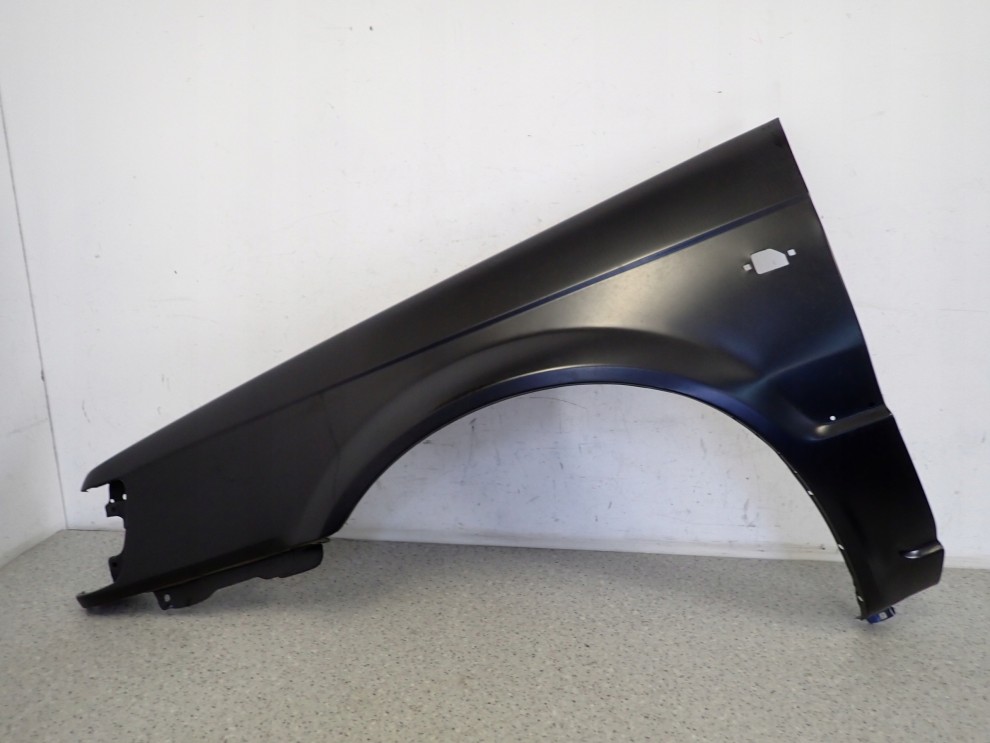 MAZDA 323 BF 85-87 BŁOTNIK PRZEDNI LEWY 1/5