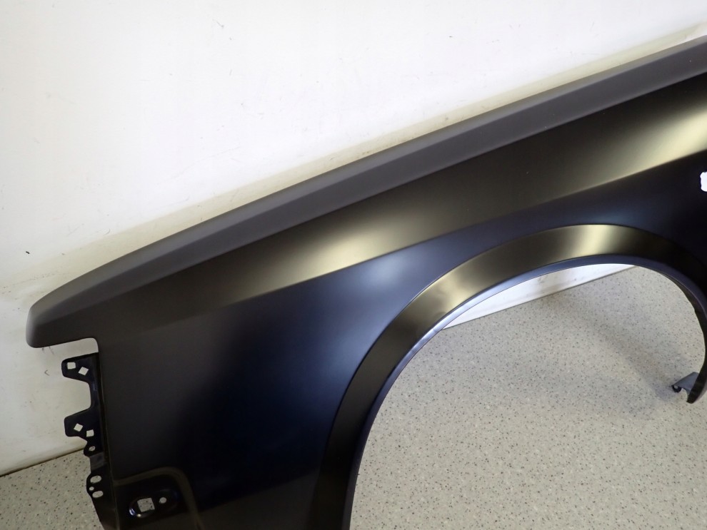 NISSAN CHERRY N12 1982-1986 BŁOTNIK PRZEDNI LEWY 4/11