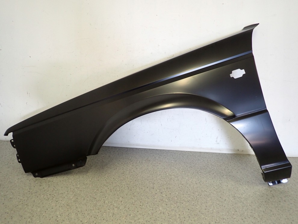 NISSAN SUNNY B12 KOMBI SEDAN 86-88 BŁOTNIK PRZEDNI LEWY NOWY 2/10