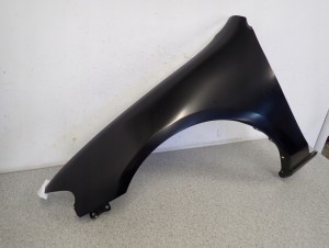 MAZDA 323 BA 4D SEDAN 94-98 BŁOTNIK PRZEDNI LEWY 2/5 MINIATURA