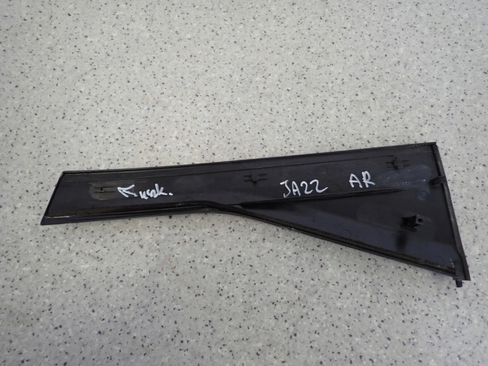 HONDA JAZZ 02-07 LISTWA RAMKI DRZWI PION TYLNA PRAWA 4/6