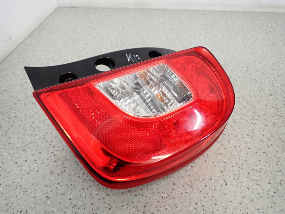 NISSAN MICRA K13 LIFT 14- LAMPA TYLNA PRAWA LED 2/6