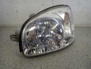HYUNDAI SANTA FE 00-06 LAMPA PRZEDNIA LEWA REFLEKTOR LEWY 4/7 MINIATURA