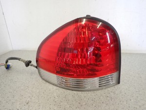 HYUNDAI SANTA FE LIFT 03-06 LAMPA TYLNA LEWA 1/7 MINIATURA