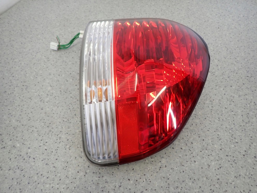 HYUNDAI SANTA FE LIFT 03-06 LAMPA TYLNA PRAWA 3/7