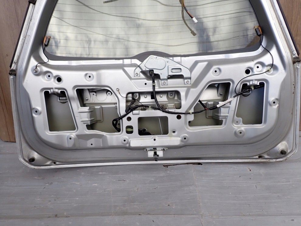 SUZUKI SPLASH 08-14 KLAPA TYLNA BAGAŻNIKA ZCC 11/14