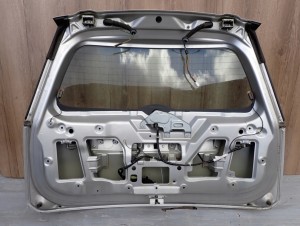 SUZUKI SPLASH 08-14 KLAPA TYLNA BAGAŻNIKA ZCC 10/14 MINIATURA