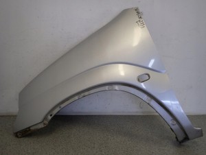 SUZUKI IGNIS I 00-03 BŁOTNIK PRZEDNI LEWY Z2S 2/14 MINIATURA