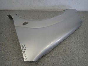 SUZUKI IGNIS I 00-03 BŁOTNIK PRZEDNI LEWY Z2S 9/14 MINIATURA