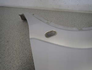 SUZUKI IGNIS I 00-03 BŁOTNIK PRZEDNI LEWY Z2S 11/14 MINIATURA