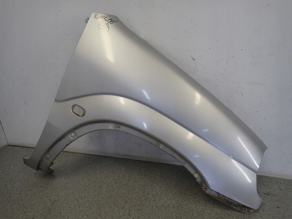 SUZUKI IGNIS I 00-03 BŁOTNIK PRZEDNI PRAWY Z2S 2/9