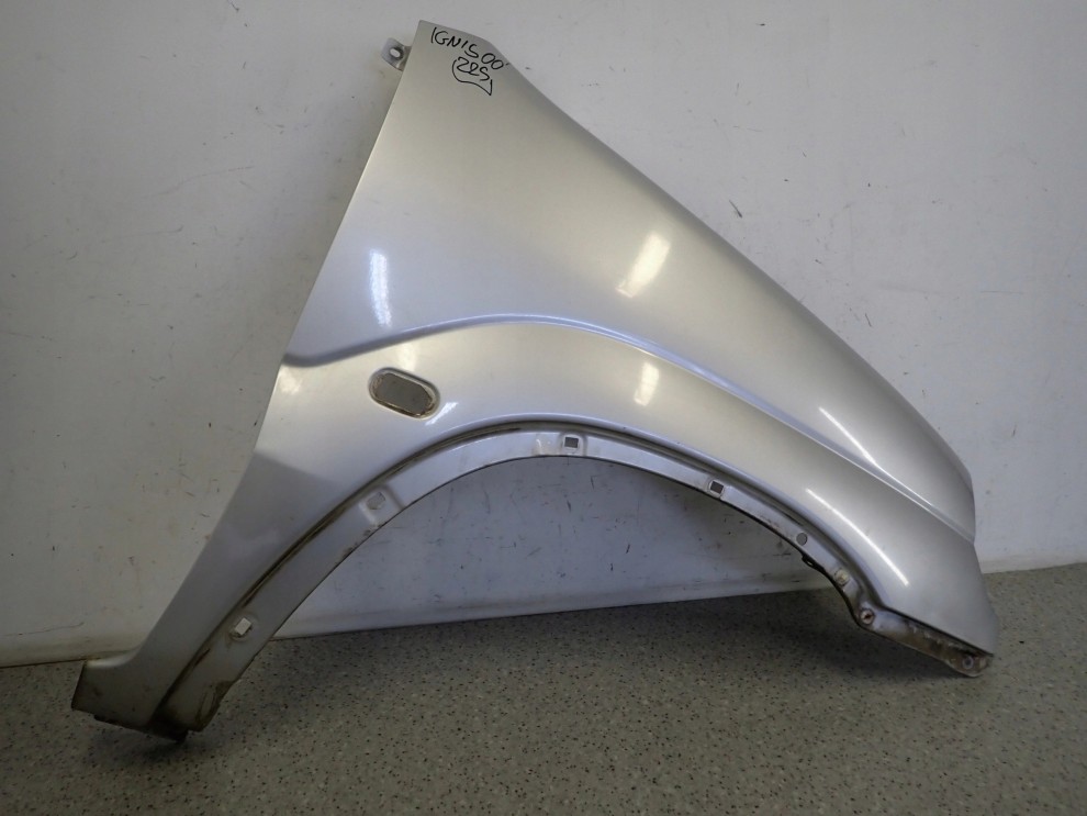 SUZUKI IGNIS I 00-03 BŁOTNIK PRZEDNI PRAWY Z2S 6/9