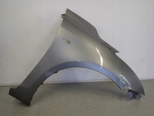 SUZUKI SWIFT MK7 10-16 BŁOTNIK PRZEDNI PRAWY ZCD