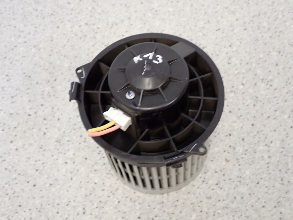 NISSAN MICRA K13 1.2i 10- WENTYLATOR NAGRZEWNICY DMUCHAWA 3/7