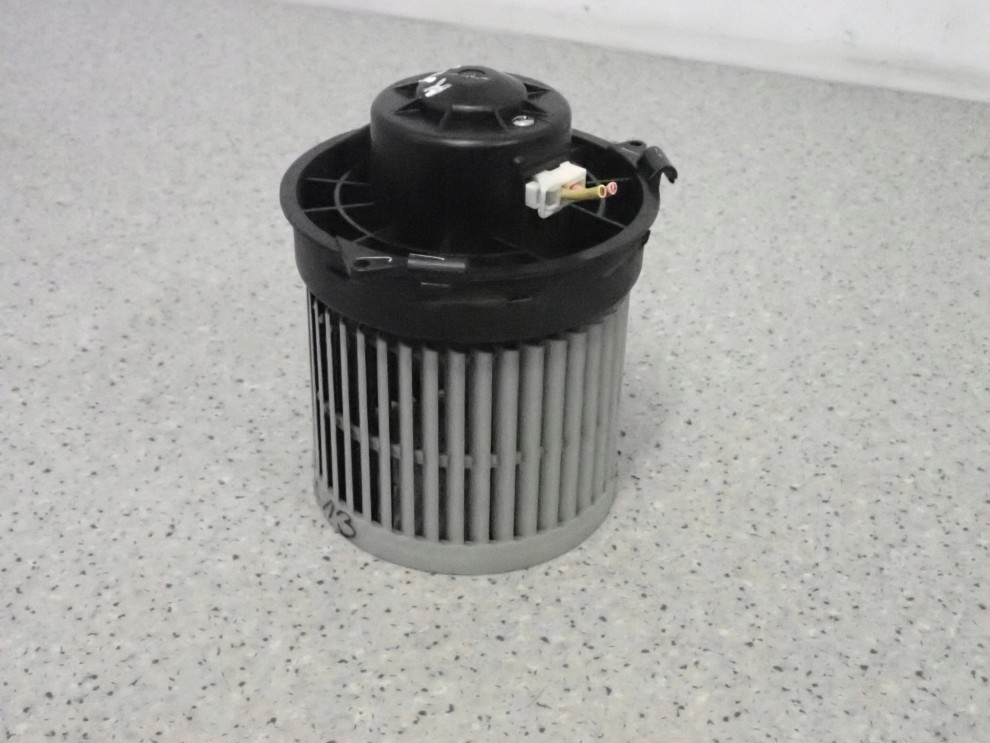 NISSAN MICRA K13 1.2i 10- WENTYLATOR NAGRZEWNICY DMUCHAWA 4/7