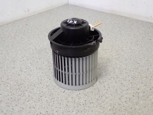 NISSAN MICRA K13 1.2i 10- WENTYLATOR NAGRZEWNICY DMUCHAWA 1/7 MINIATURA