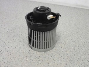 NISSAN MICRA K13 1.2i 10- WENTYLATOR NAGRZEWNICY DMUCHAWA 4/7 MINIATURA