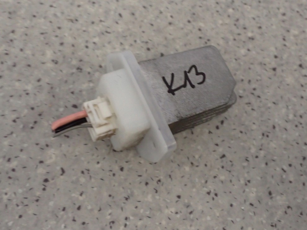 NISSAN MICRA K13 10- REZYSTOR NAGRZEWNICY 3/7