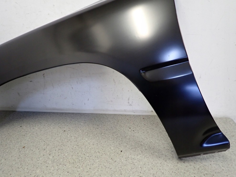 TOYOTA HILUX 89-93 BŁOTNIK PRZEDNI LEWY 4/8