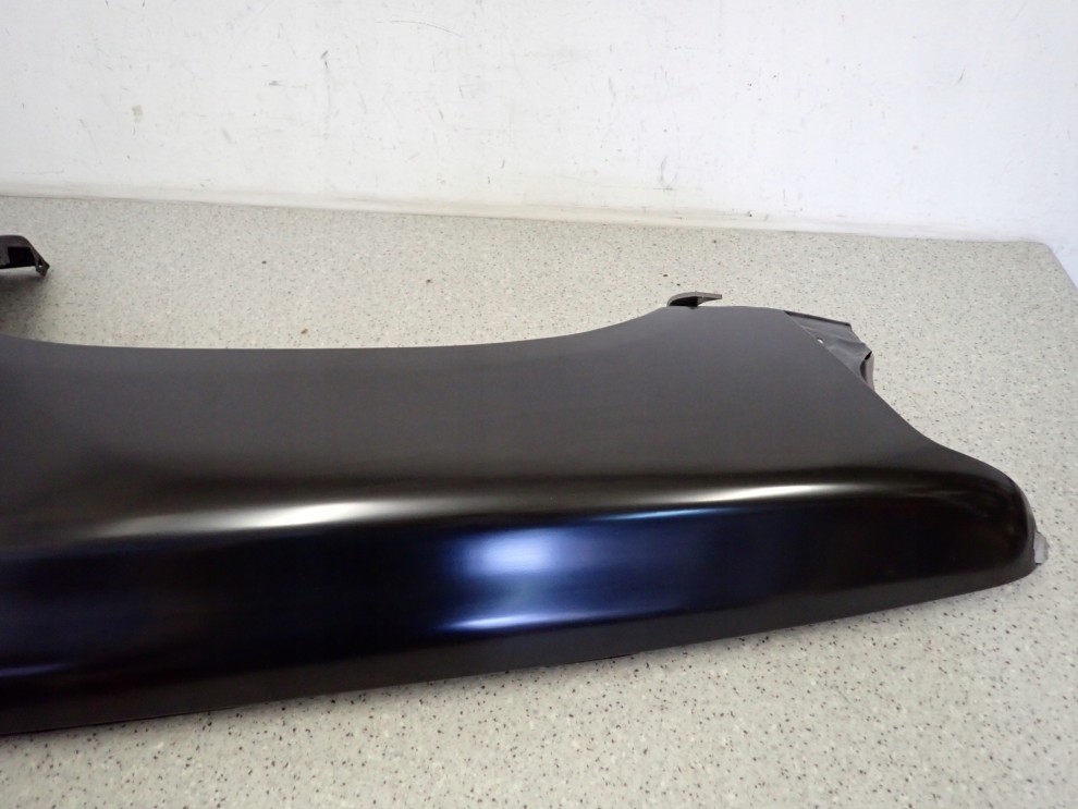 TOYOTA HILUX 89-93 BŁOTNIK PRZEDNI LEWY 7/8