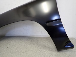 TOYOTA HILUX 89-93 BŁOTNIK PRZEDNI LEWY 4/8 MINIATURA