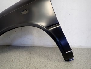 SUZUKI ALTO 88-94 BŁOTNIK PRZEDNI LEWY NOWY 2/8 MINIATURA