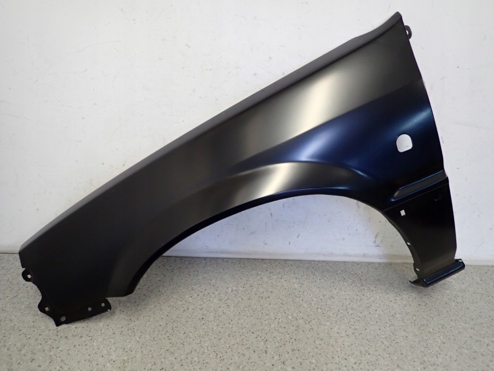 HONDA CIVIC 3d HATCHBACK 84-87 BŁOTNIK PRZEDNI LEWY 1/8