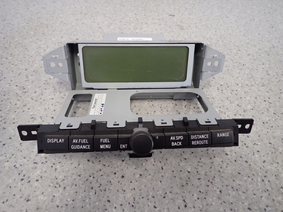 TOYOTA AVENSIS T25 02- WYŚWIETLACZ PANEL KRATKI NAWIEWU 1/7