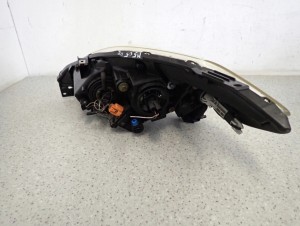 MAZDA 5 MAZDA5 05-07 LAMPA PRZEDNIA PRAWA REFLEKTOR 6/8 MINIATURA